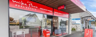 Business 3 image MIKE PERO REAL ESTATE AND MIKE PERO MORTGAGES - BARRINGTON Salesperson in Christchurch CAN