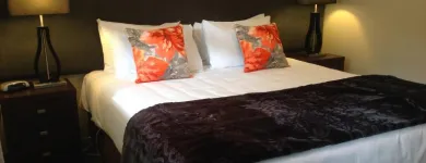 Business 3 image SAILS ON THE LAKE Motels & Lodges in Taupo Area BOP