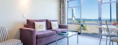 Business 5 image SAILS ON THE LAKE Motels & Lodges in Taupo Area BOP