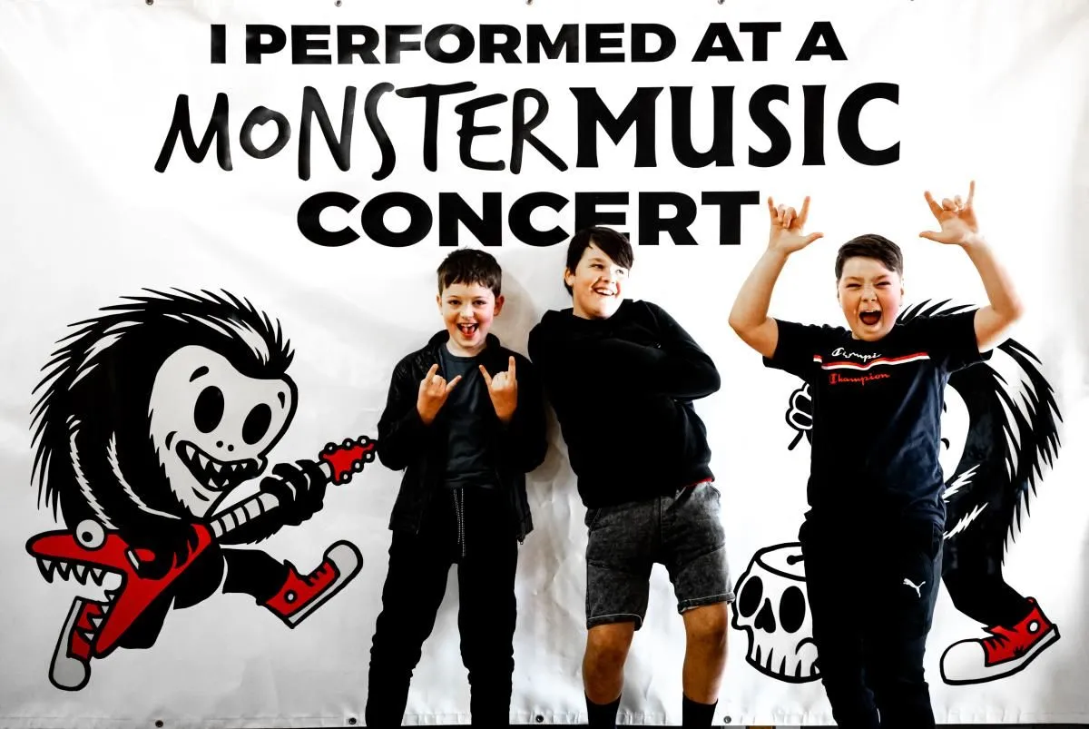 Business 2 image MONSTER MUSIC